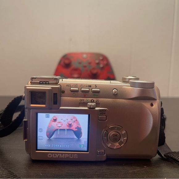 Olympus Camedia C-770 Ultra Zoom 4MP Digital Camera - W/ Battery, Strap & SD - Picture 3 of 14